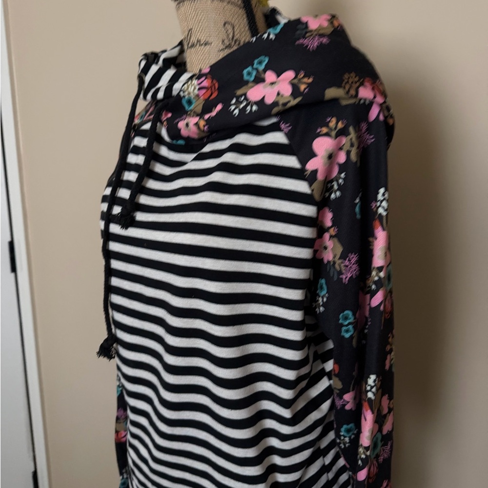 AMPERSAND AVE Black and White Striped Hoodie with Floral Accents
